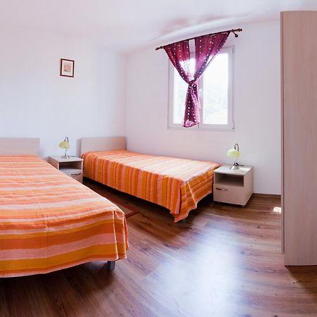 Apartment Sangaleti Lastovo Bagian luar foto