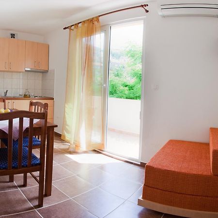 Apartment Sangaleti Lastovo Bagian luar foto