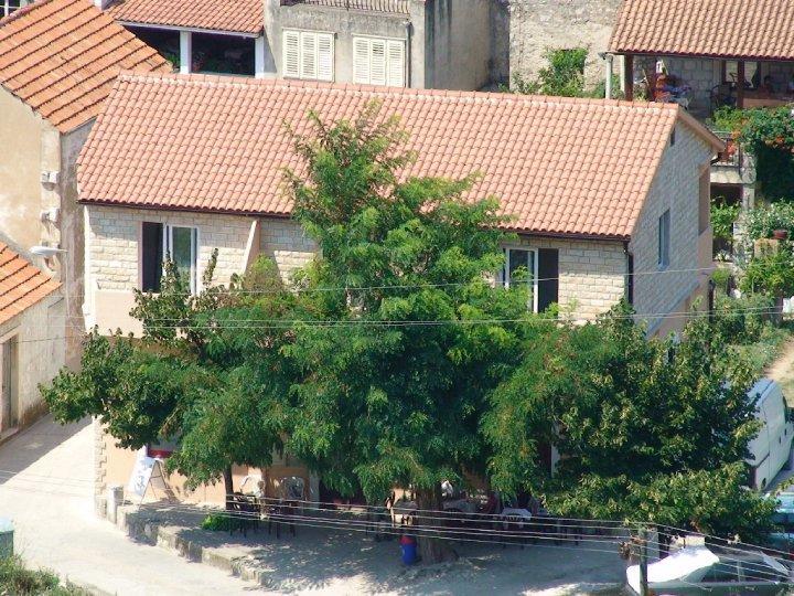 Apartment Sangaleti Lastovo Bagian luar foto