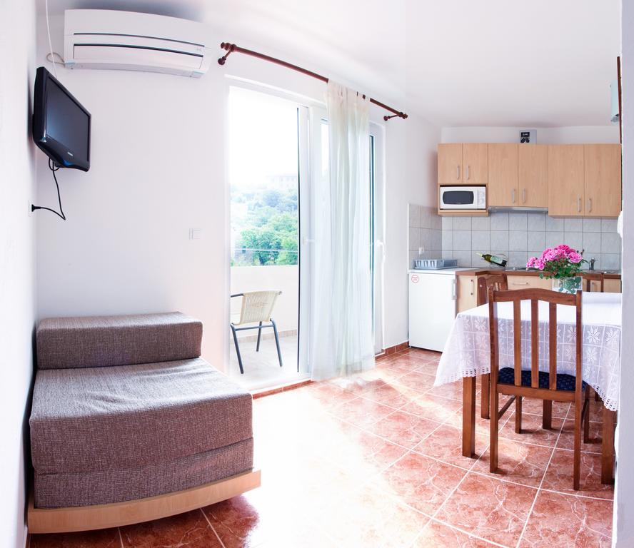 Apartment Sangaleti Lastovo Bagian luar foto