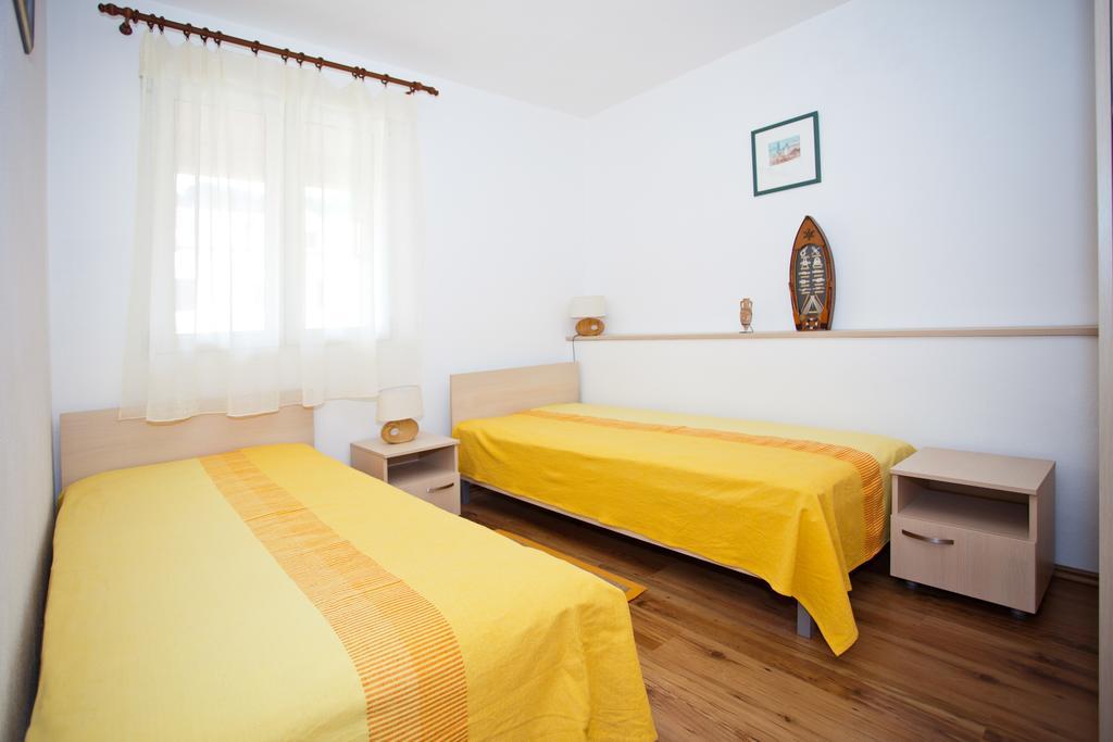 Apartment Sangaleti Lastovo Bagian luar foto